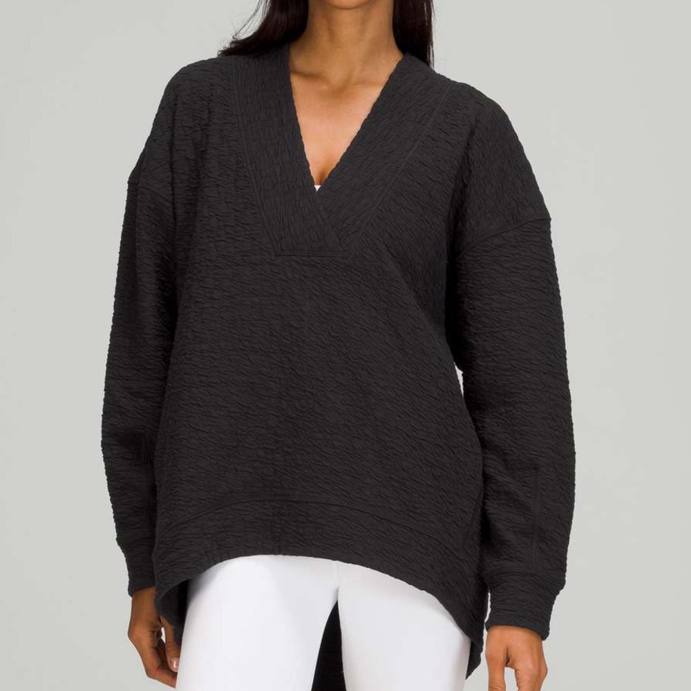 Lululemon Rippled V-Neck Pullover Black Size 6 Oversized Sweatshirt W3EOXS